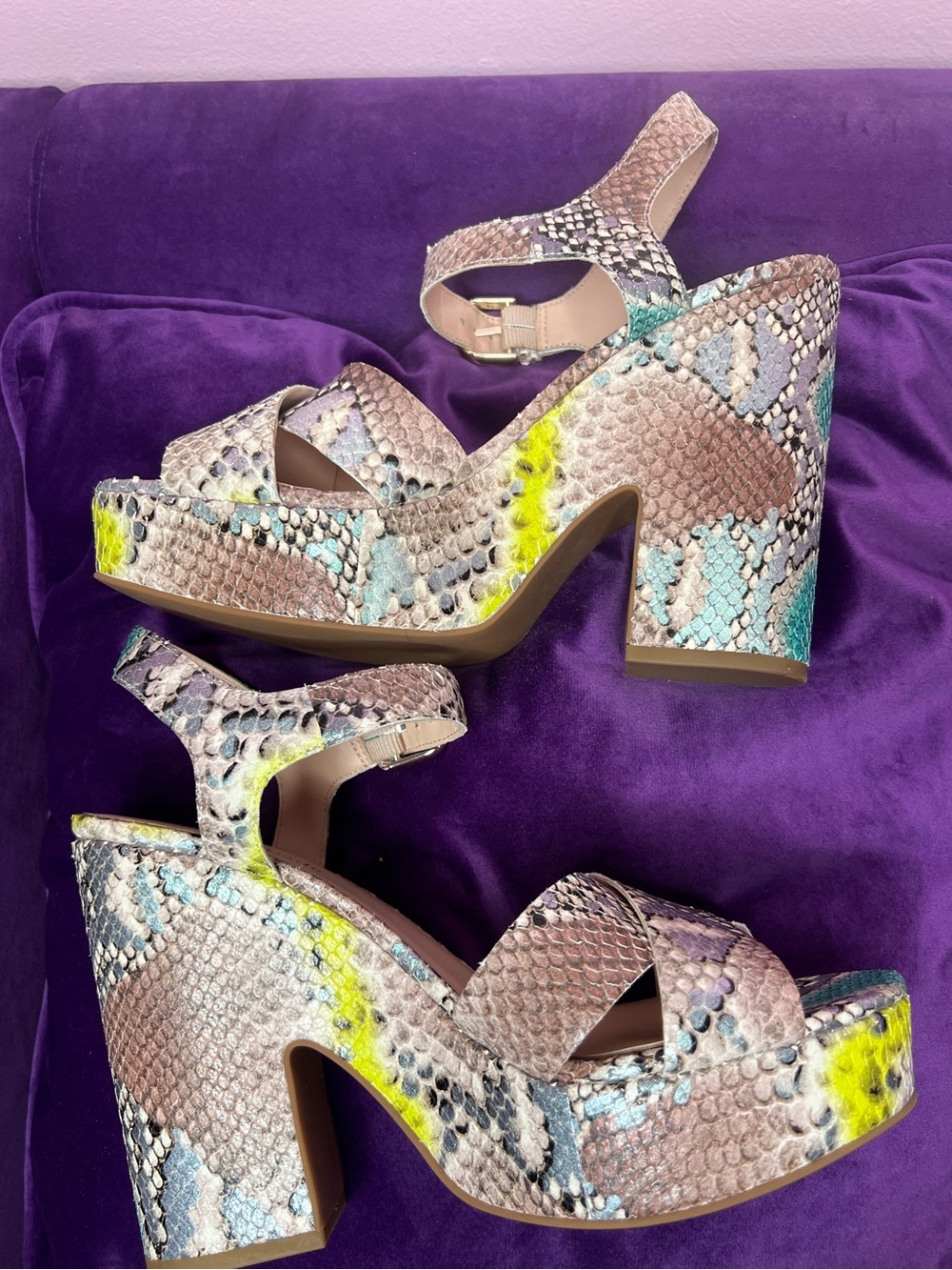 Kate Spade Platform Block Heel Sandals in Multicolor Snake Print size 9.5